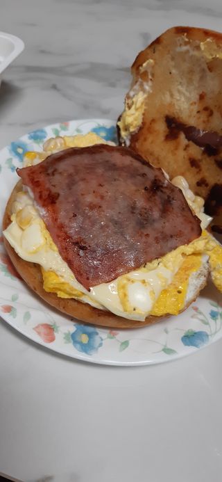 /u/0IxubfEUveXraItrc0lMVnfNfR52/images/1760270865695_37203a6a-925f-4b8d-9c9e-828789e85b7e.jpg