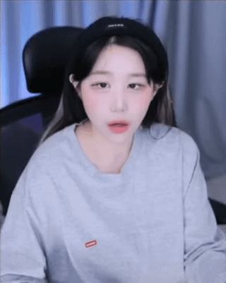 /u/2yC5H7ey5oXYbd64LRSxHXaNcB23/images/1777701344159_f6a4f59d-fdf1-4e53-bd5a-729f34ee0c76.gif
