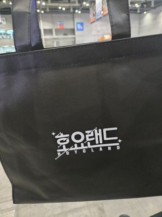 /u/9532HTywntT45VQjsnKMmL0Fx503/images/1760086937896_8df9a084-c010-4cf9-b16b-cfa08c23c4cd.jpg